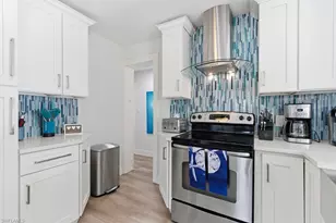 839 100th Ave N, Naples, FL 34108 - Photo 14