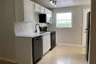 2084 Monroe Ave, Naples, FL 34112 - Photo 6