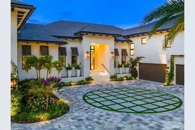 425 15th Ave S, Naples, FL 34102 - Photo 1