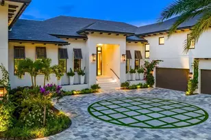 425 15th Ave S, Naples, FL 34102 - Photo 1