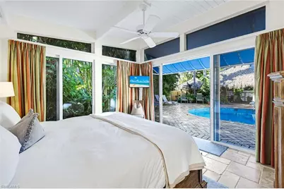 210 Central Ave, Naples, FL 34102 - Photo 16