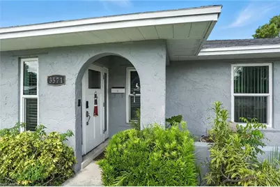 3571 Santiago Way, Naples, FL 34105 - Photo 2