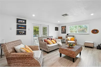 3571 Santiago Way, Naples, FL 34105 - Photo 16