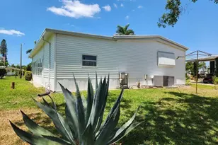 26256 Duchess Ln, Bonita Springs, FL 34135 - Photo 4