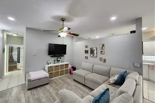 10702 Rio Mar Cir, Estero, FL 33928 - Photo 4