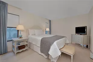 1014 Wildwood Ln, Naples, FL 34105 - Photo 12