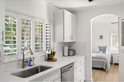 4 Colonial Dr, Naples, FL 34112 - Photo 8