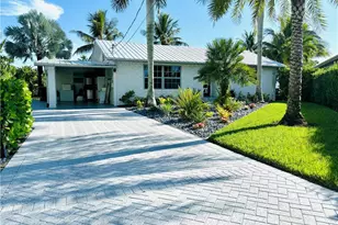 2672 Gulfview Dr, Naples, FL 34112 - Photo 12