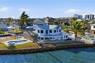 266 Curlew St, Fort Myers Beach, FL 33931 - Photo 2