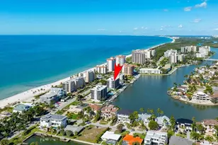 10482 Gulf Shore Dr, Naples, FL 34108 - Photo 26