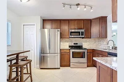 729 Landover Ct #102, Naples, FL 34104 - Photo 4