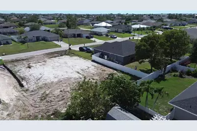 2713 NW 5th Ter, Cape Coral, FL 33993 - Photo 2