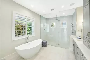 680 Wedge Dr, Naples, FL 34103 - Photo 14