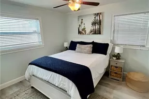 905 13th St, Naples, FL 34102 - Photo 8