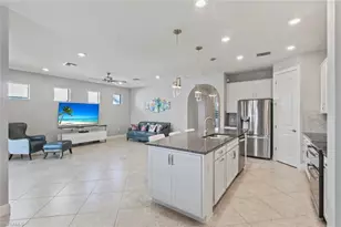 19902 Beverly Park Rd, Estero, FL 33928 - Photo 10