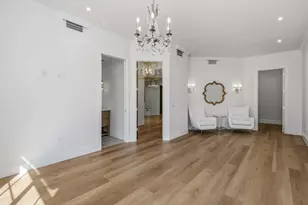 705 10th St S, Naples, FL 34102 - Photo 28