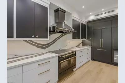 705 10th St S #202, Naples, FL 34102 - Photo 12