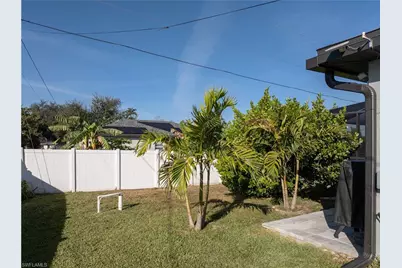 2210 NW 9th Pl, Cape Coral, FL 33993 - Photo 10