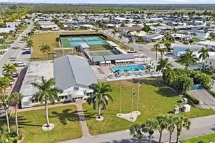 11291 Azalea Ln, Fort Myers Beach, FL 33931 - Photo 38