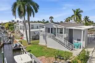 11291 Azalea Ln, Fort Myers Beach, FL 33931 - Photo 2