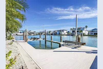 264 Bayview Ave, Naples, FL 34108 - Photo 10