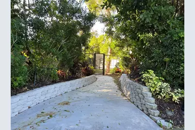 1033 Egrets Walk Cir #6-101, Naples, FL 34108 - Photo 16