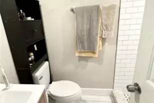 4605 Bayshore Dr, Naples, FL 34112 - Photo 12