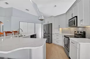 1331 Old Oak Ln, Naples, FL 34110 - Photo 38