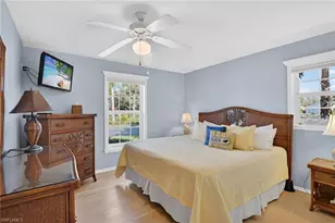 1331 Old Oak Ln, Naples, FL 34110 - Photo 16