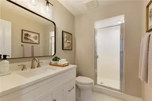 401 Courtside Dr, Naples, FL 34105 - Photo 12