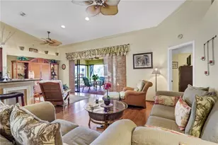 478 Countryside Dr, Naples, FL 34104 - Photo 10