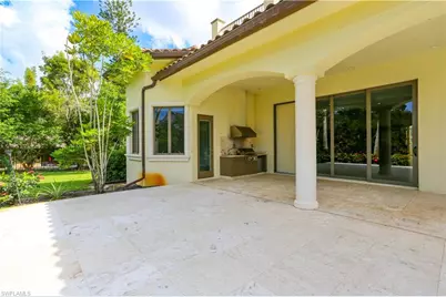 823 Cassena Rd, Naples, FL 34108 - Photo 8