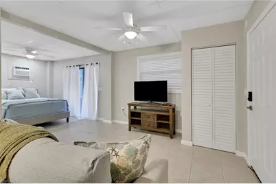 1282 Belaire Ct W, Naples, FL 34110 - Photo 26