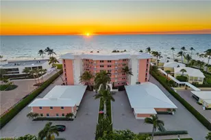 2401 Gulf Shore Blvd N, Naples, FL 34103 - Photo 12