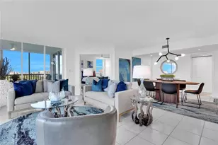 6101 Pelican Bay Blvd, Naples, FL 34108 - Photo 8