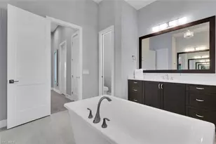 1621 Begonia Ct, Marco Island, FL 34145 - Photo 28