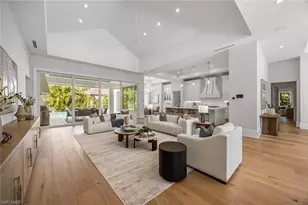 375 Bow Line Dr, Naples, FL 34103 - Photo 4