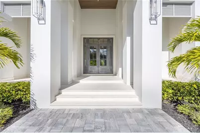 375 Bow Line Dr, Naples, FL 34103 - Photo 8