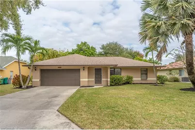 2237 River Reach Dr, Naples, FL 34104 - Photo 32