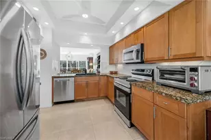 322 Sugar Pine Ln, Naples, FL 34108 - Photo 10