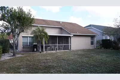 655 Lambton Ln, Naples, FL 34104 - Photo 4