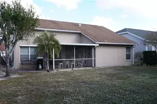 655 Lambton Ln, Naples, FL 34104 - Photo 4