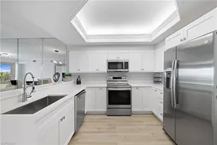 9700 Gulf Shore Dr, Naples, FL 34108 - Photo 16