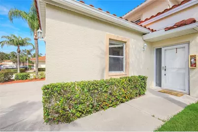 650 Luisa Ln #4, Naples, FL 34104 - Photo 2