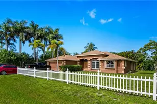 25452 Paradise Rd, Bonita Springs, FL 34135 - Photo 2