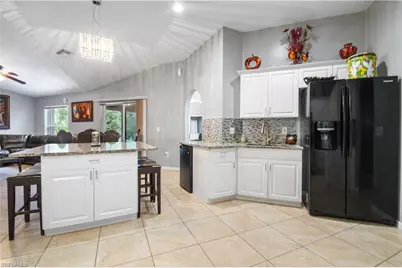 25452 Paradise Rd, Bonita Springs, FL 34135 - Photo 12