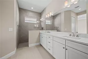 4671 Skysail Dr, Naples, FL 34120 - Photo 10