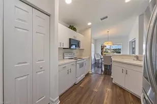 866 Carrick Bend Cir, Naples, FL 34110 - Photo 10