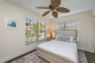 866 Carrick Bend Cir, Naples, FL 34110 - Photo 20