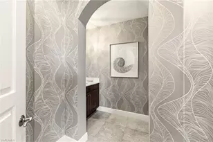 2555 Marquesa Royale Ln, Naples, FL 34109 - Photo 24